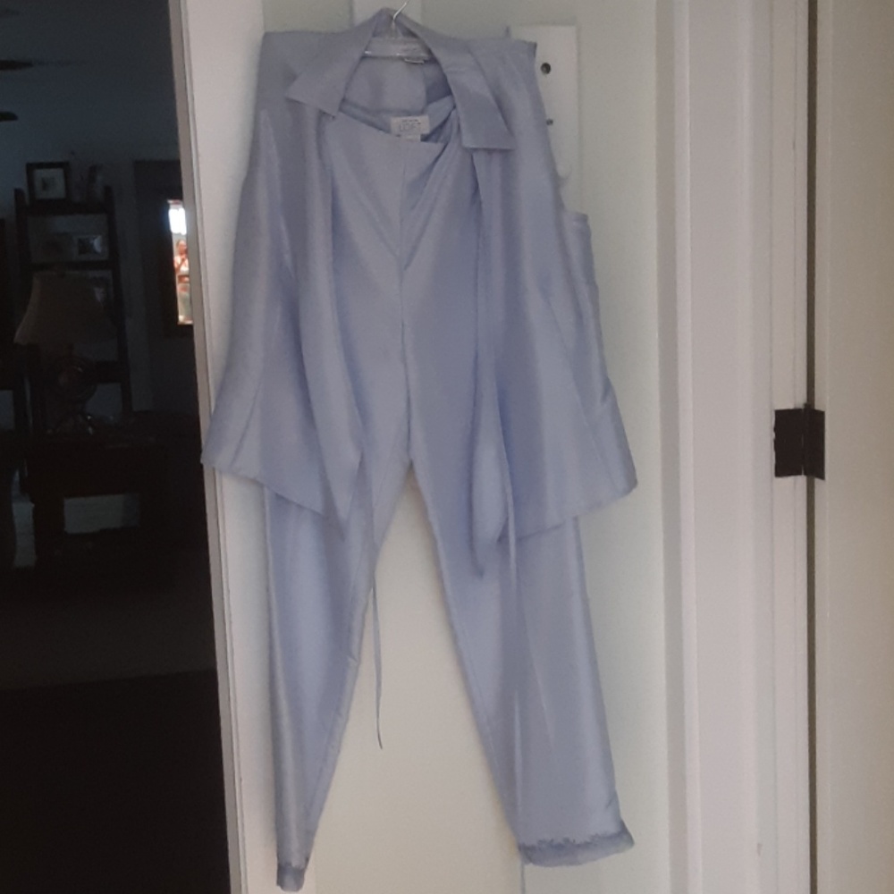 Silk pant suit